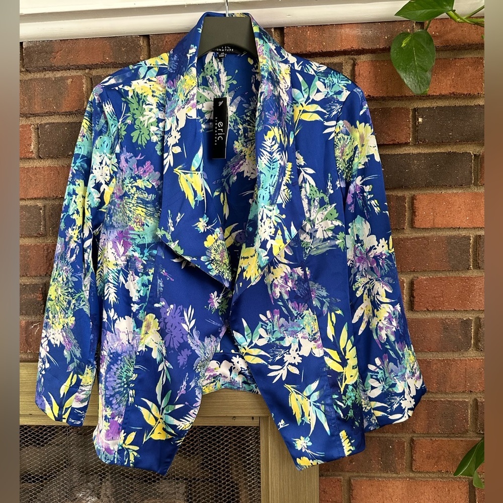 Vintage Blue With Floral Open Blouse Classic Look. New With Tags